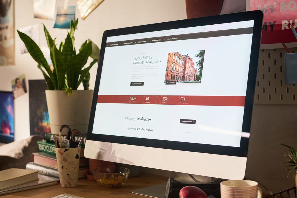 Page d'accueil d'un site vitrine WordPress affichée sur un écran d'ordinateur